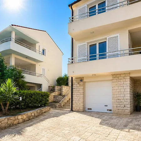 2 Bedroom Stunning In Appartement Preko