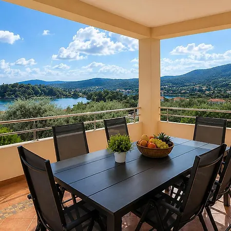 2 Bedroom Stunning In * Preko